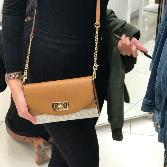Michael Kors Handbags - MICHAEL KORS KARSON Wallet Crossbody Bag Vanilla